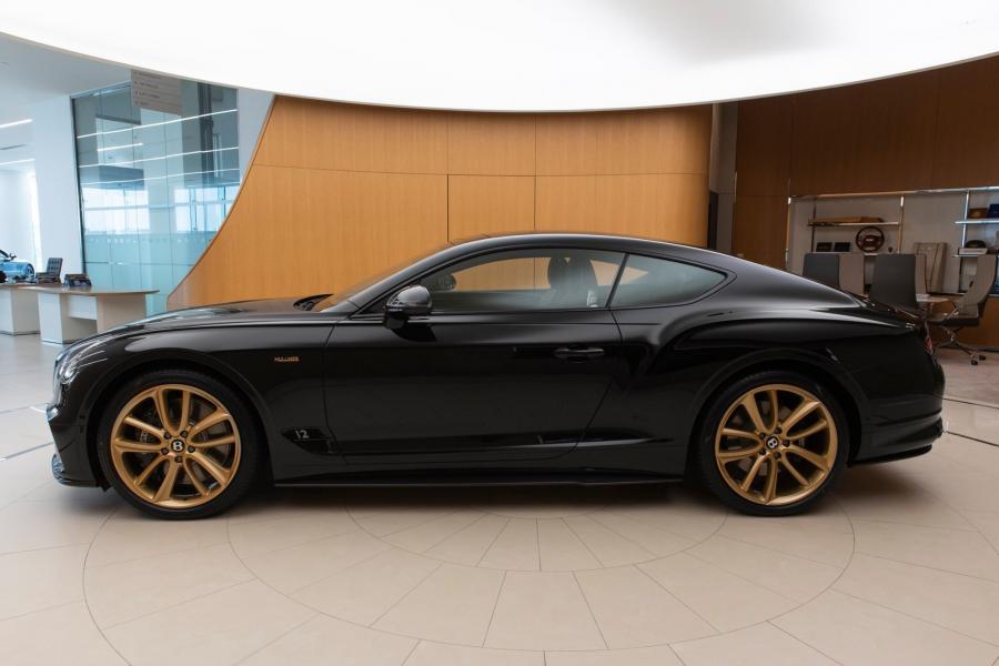  Bentley Continental GT Aurum Edition by Mulliner 2020 года  (UAE) (фото 4 из 10)